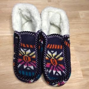 Purple cozy printed Sherpa slippers
